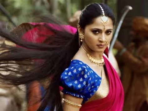 anushka shetty hot pic|10 thirst trap photos of Baahubali star Anushka。